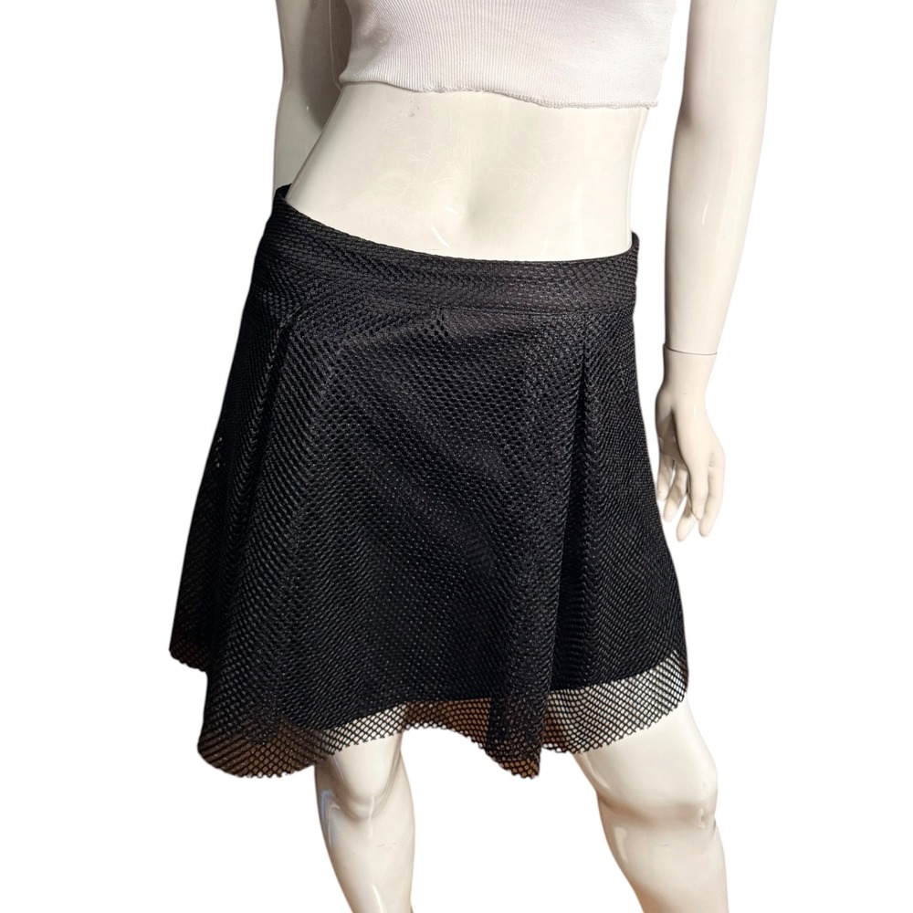 Charlotte Russe Black Fishnet Mesh A-Line Mini Skirt Gold Zipper Womens Size M